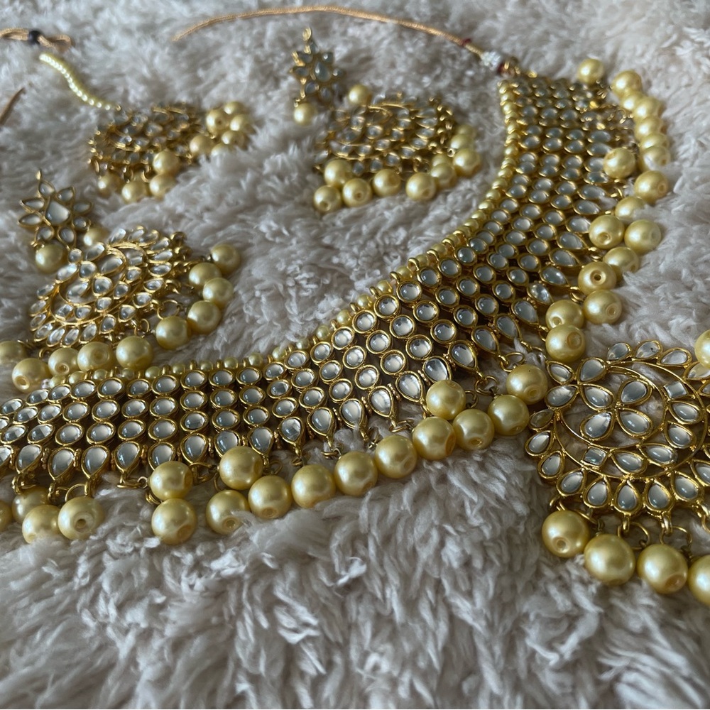 Yellow Tikka Set with Necklace | Indian Jewelry